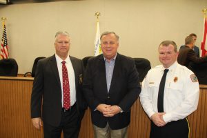 From L-R: Police Chief Jeff Bridges, Mayor Buddy Choat, Fire Chief Tim Shotts Photo by Chris Yow