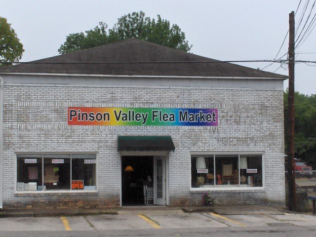 Authorities investigating break-in at Pinson Valley Flea Market