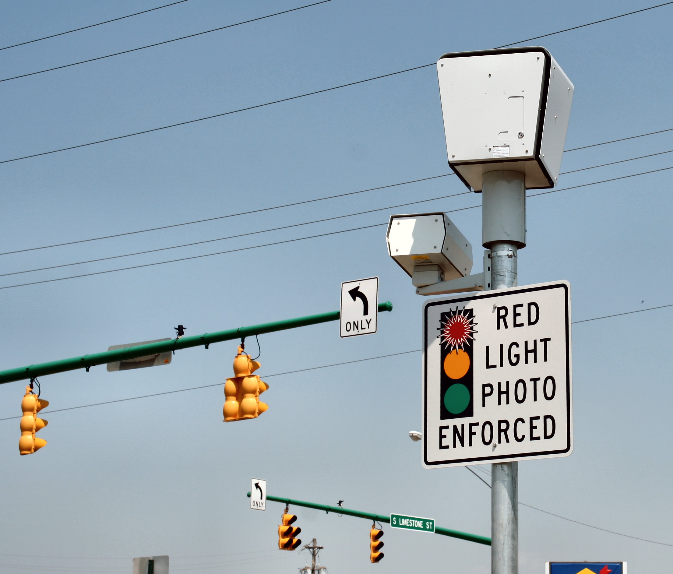 Center Point set to begin use of red light cameras again