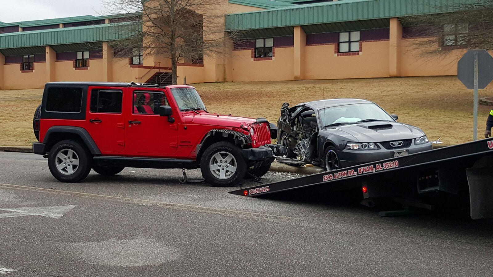 Two injured in wreck at Clay-Chalkville HS Friday morning