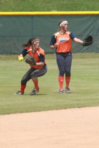 Taylor Beshears and Amber Hammonds helped the Lions to the ACCC championship and are headed to the NJCAA Division I Softball Championships in Utah. (via Wallace State) 