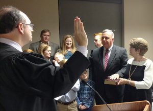 Mayor Buddy Choat is sworn in as Trussville's new mayor.