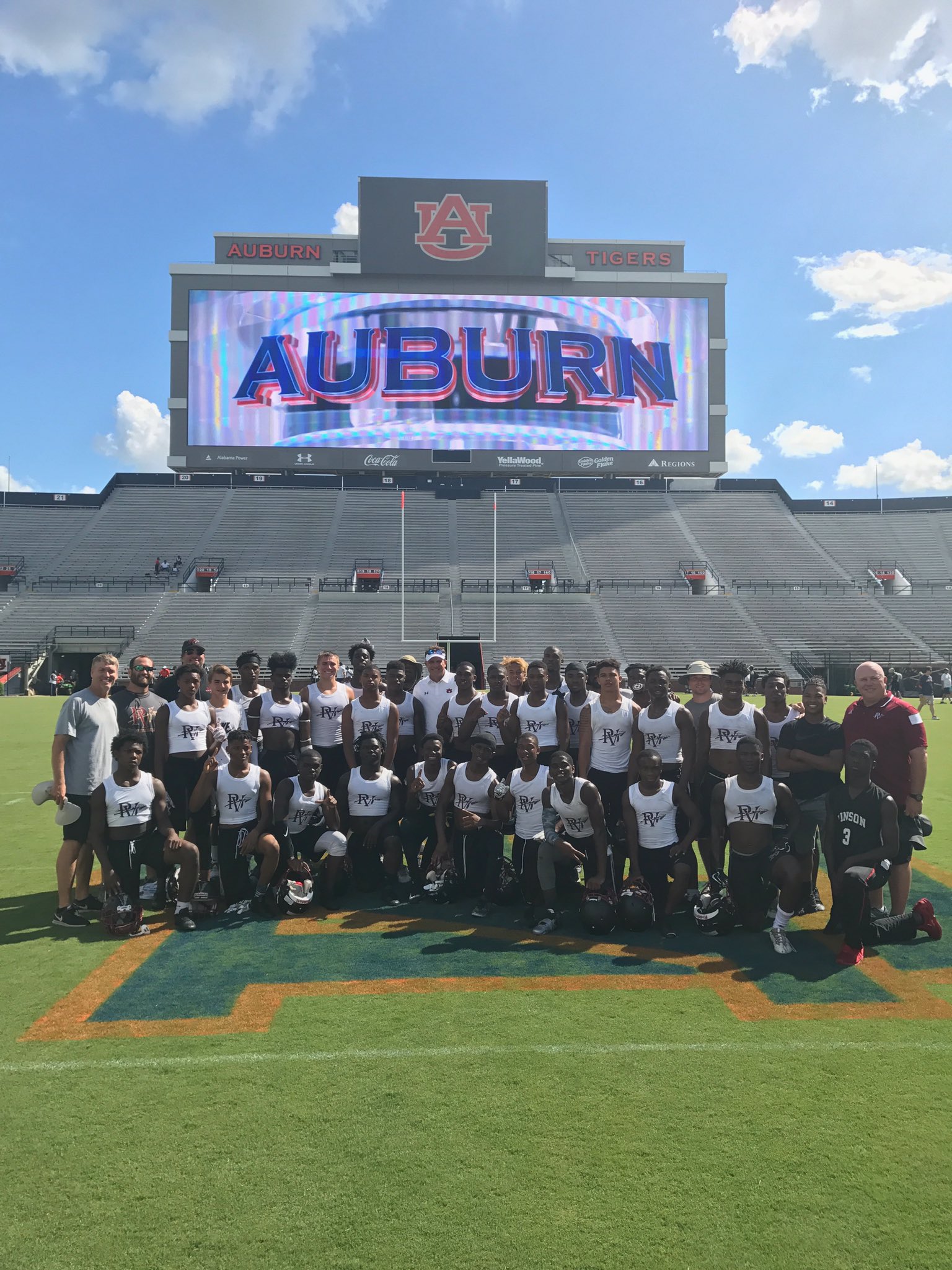 Pinson Valley captures 7on7 event at Auburn