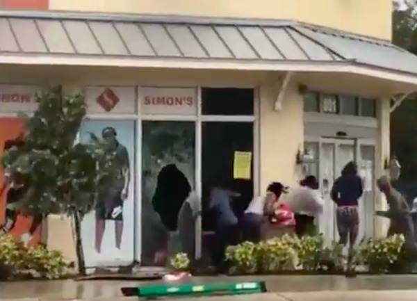 VIDEO: Locking up looters in Florida