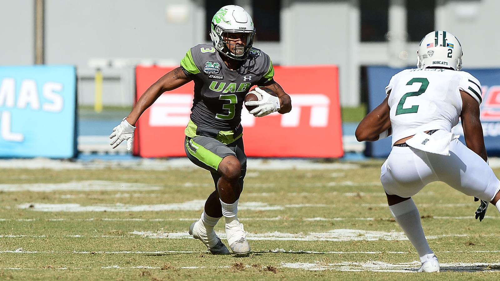 Ohio routs UAB in Bahamas Bowl