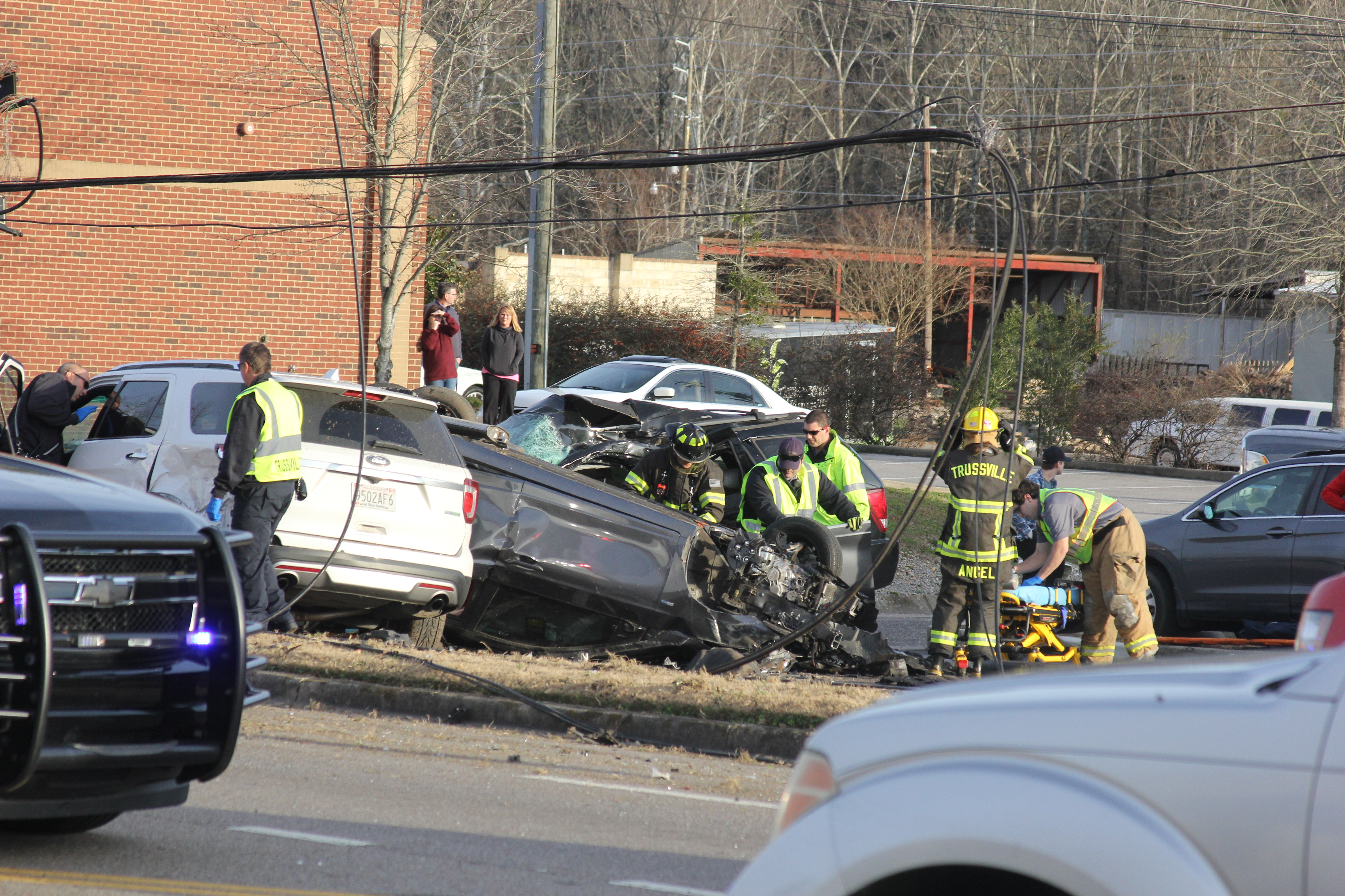 Car overturns in multi-vehicle crash at Trussville bank