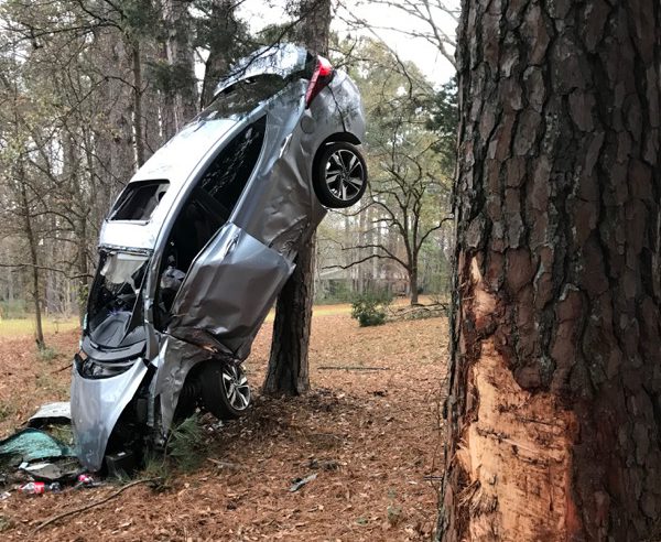 Trussville woman suffers minor injuries in single-vehicle crash