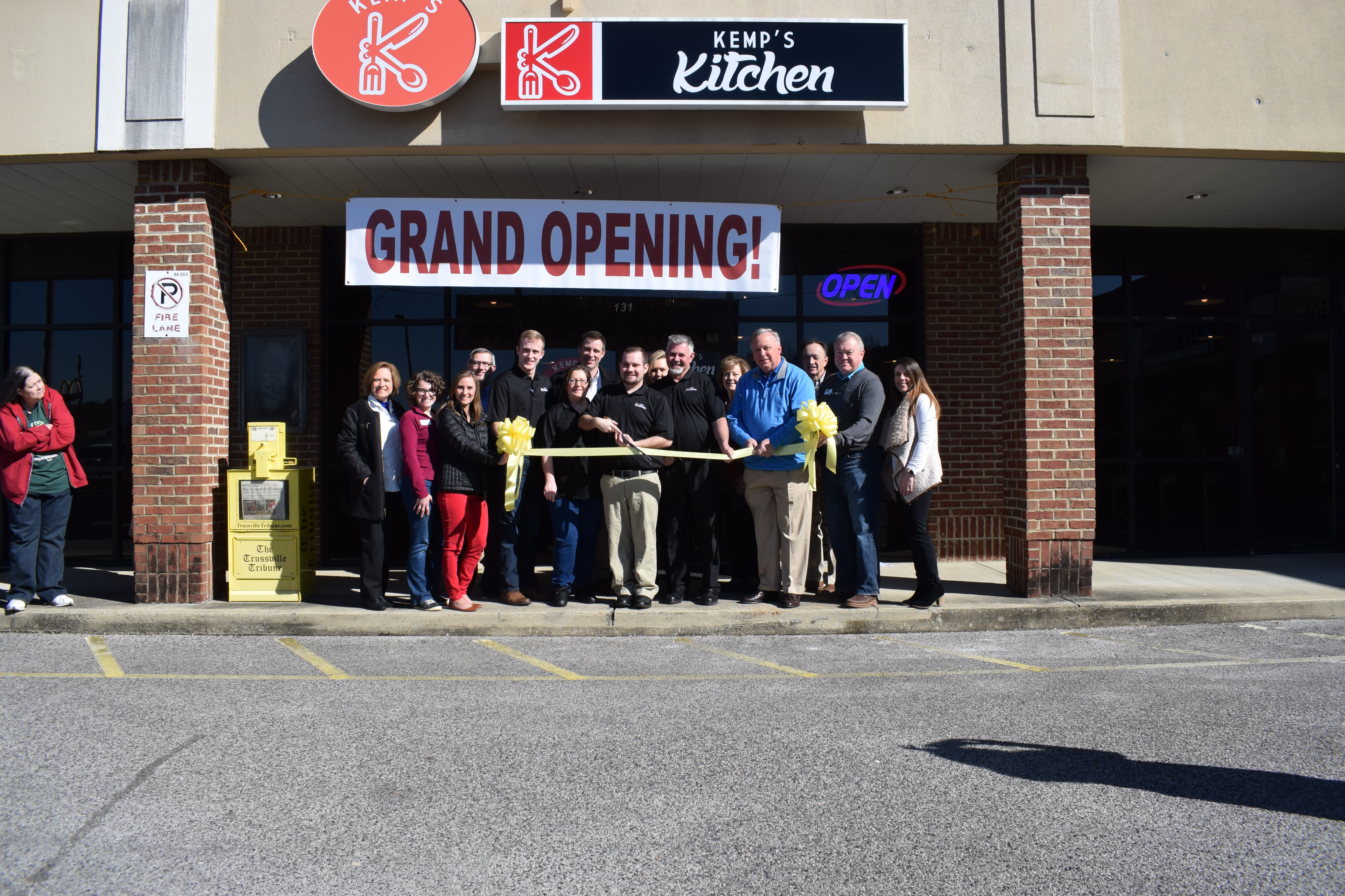 Chamber hosts ribbon cutting for Kemp's Kitchen