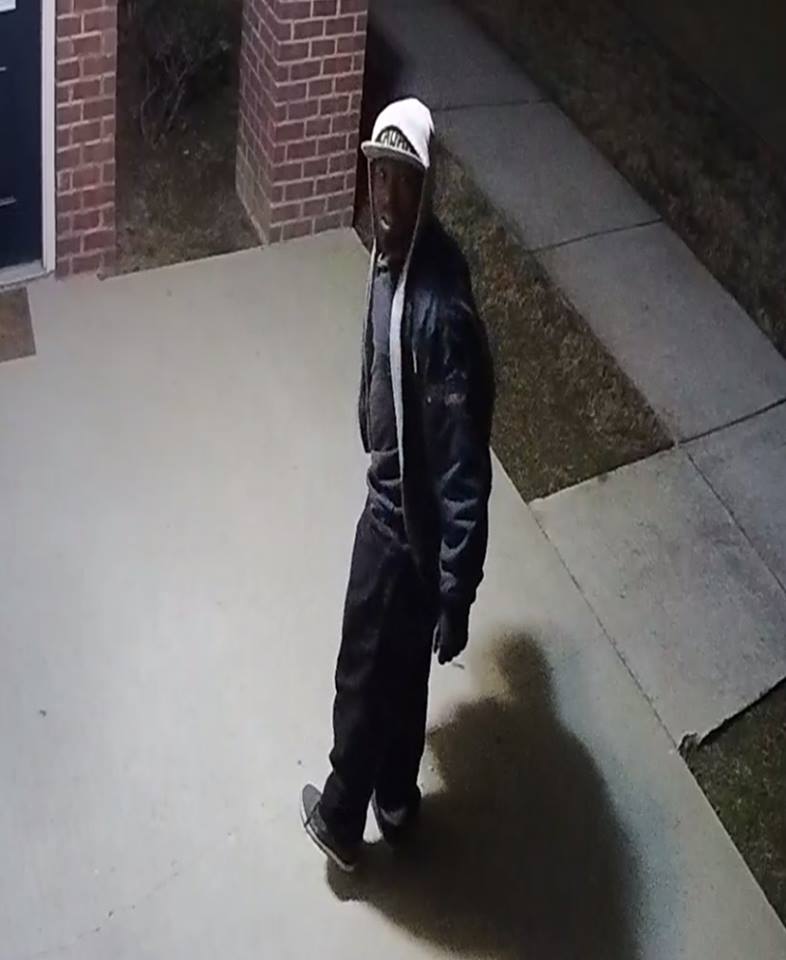 Pell City police looking for burglary suspect