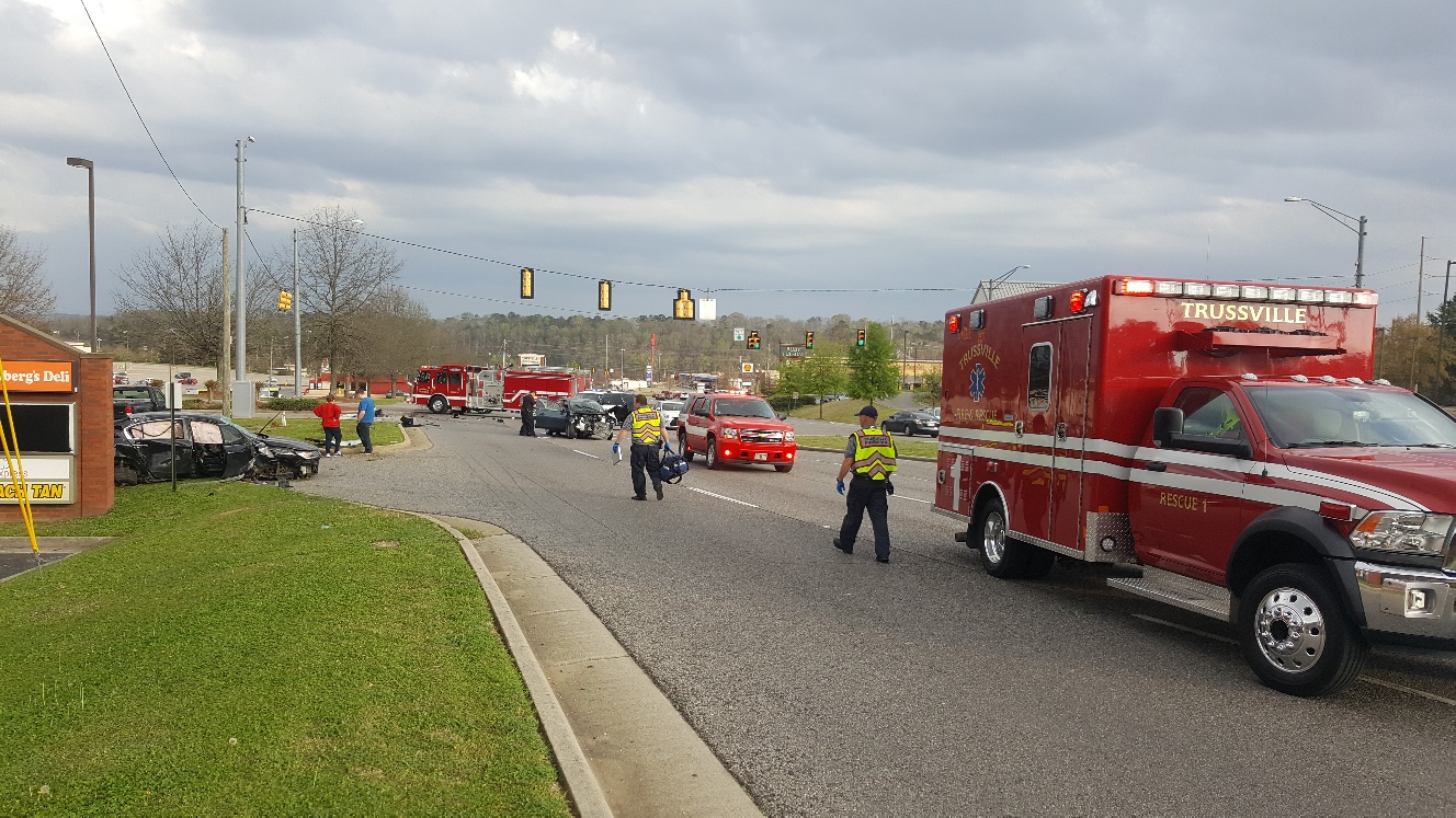 Trussville crash sends 2 to hospital