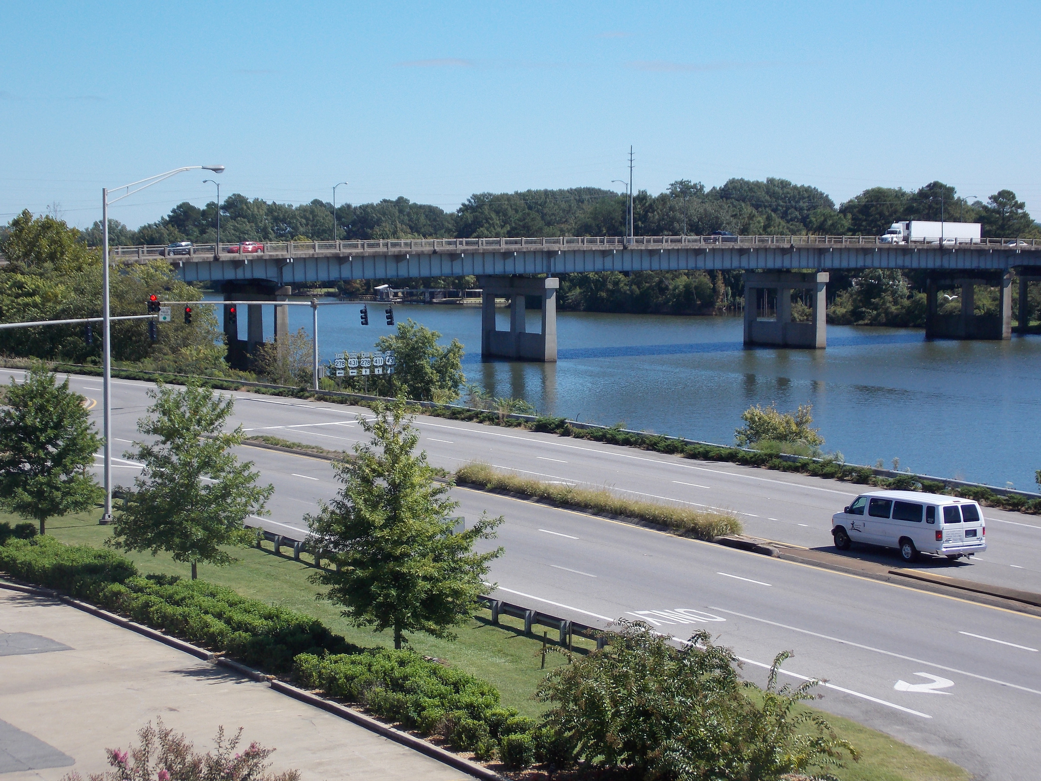 Vehicle plunges off Meighan Bridge into Coosa River in Gadsden; recovery operation in progress