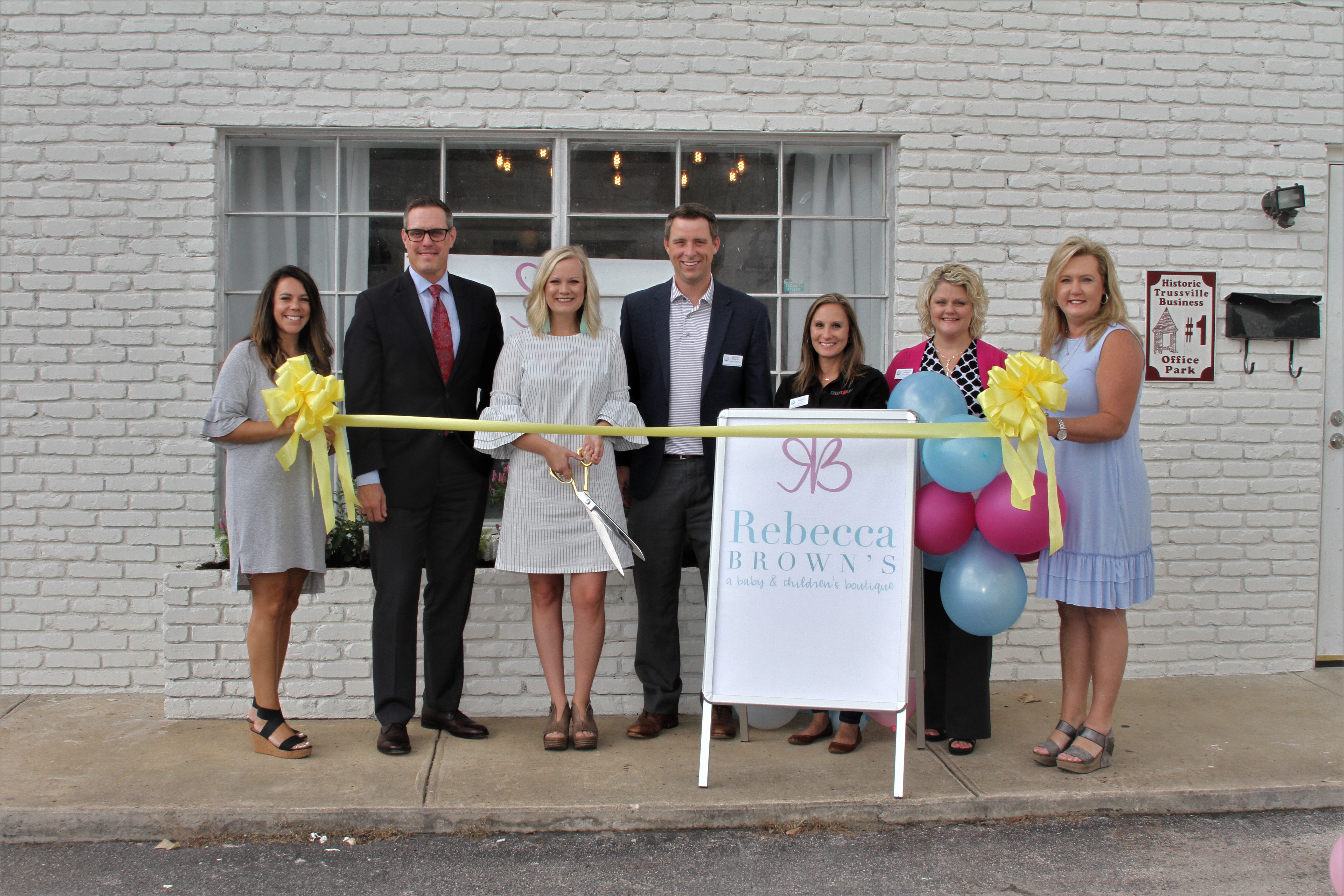Ribbon cutting held for new baby and children's boutique in Trussville