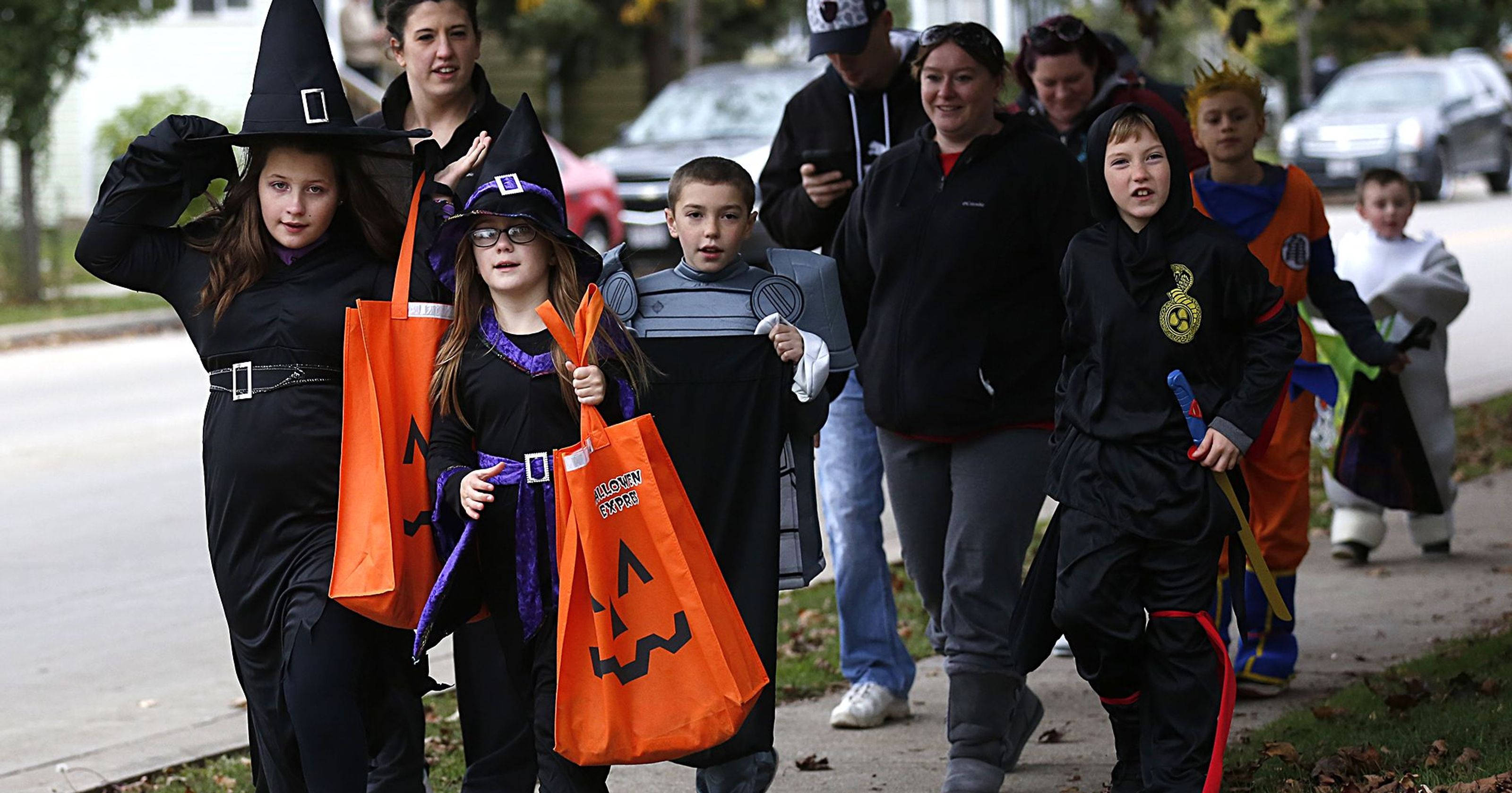 Cities across the US are prohibiting teenagers to trick-or-treat