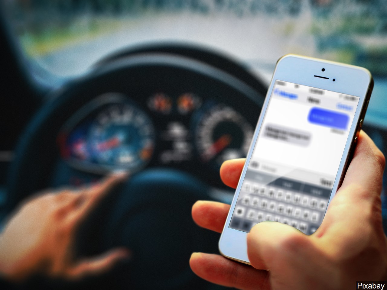 Distracted driving bill passes House