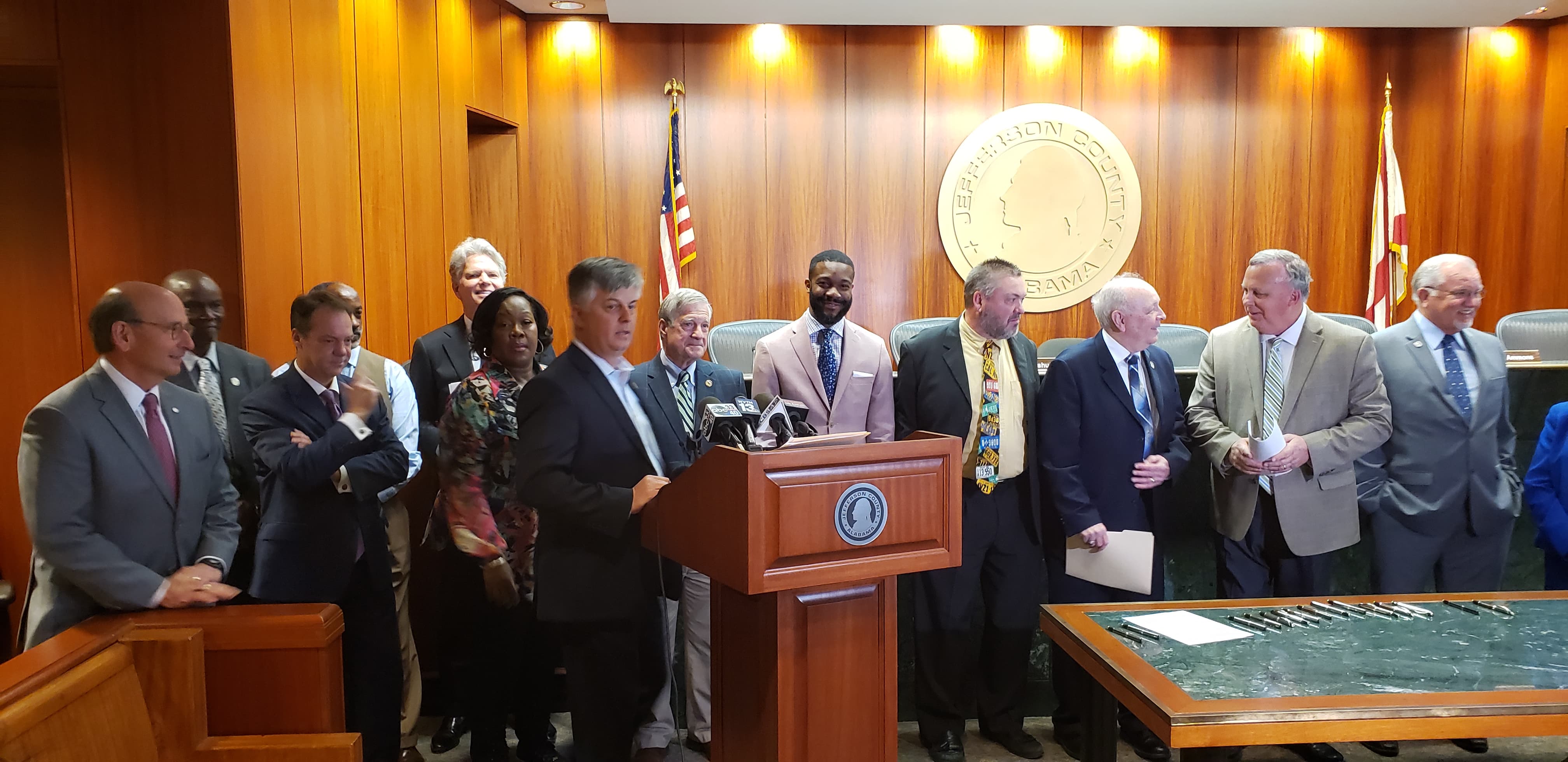 Mayors of 22 cities come together to sign ‘Good Neighbor Pledge’