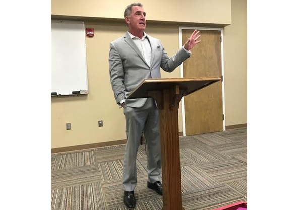Former Navy SEAL speaks to Trussville Rotary Club