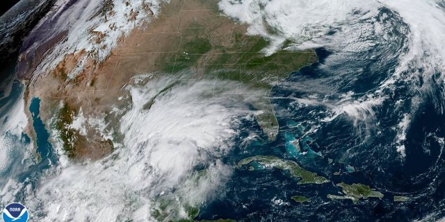 Hurricane Center: Tropical storm likely along Gulf Coast