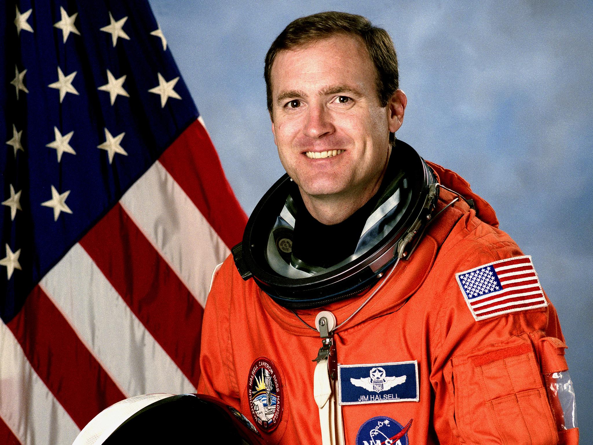 Retired NASA astronaut charged with murder in fatal crash argues alcohol was not involved