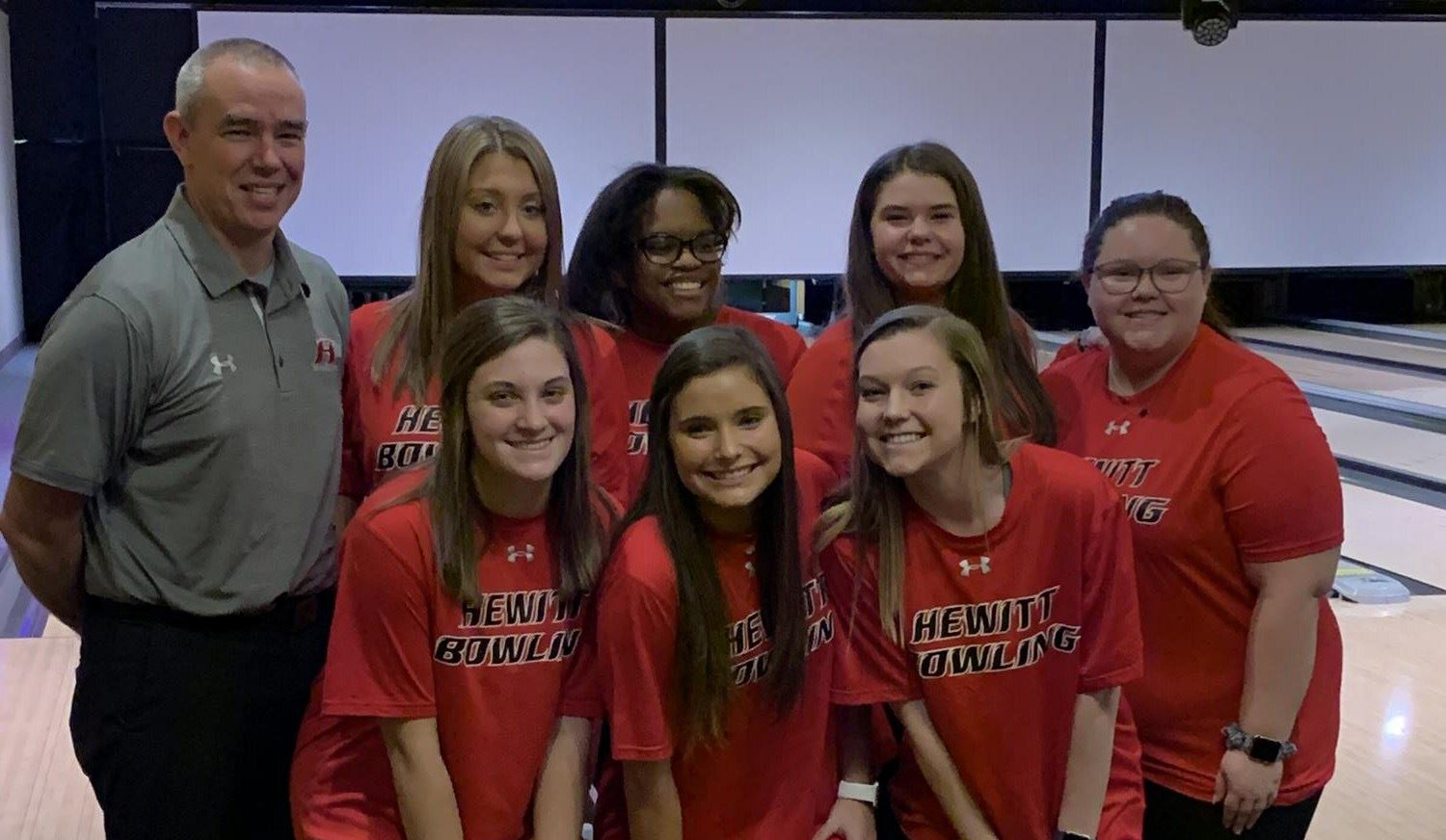 Hewitt-Trussville boys and girls' bowling teams claim Area 12 titles, advance to North Regional Tournament