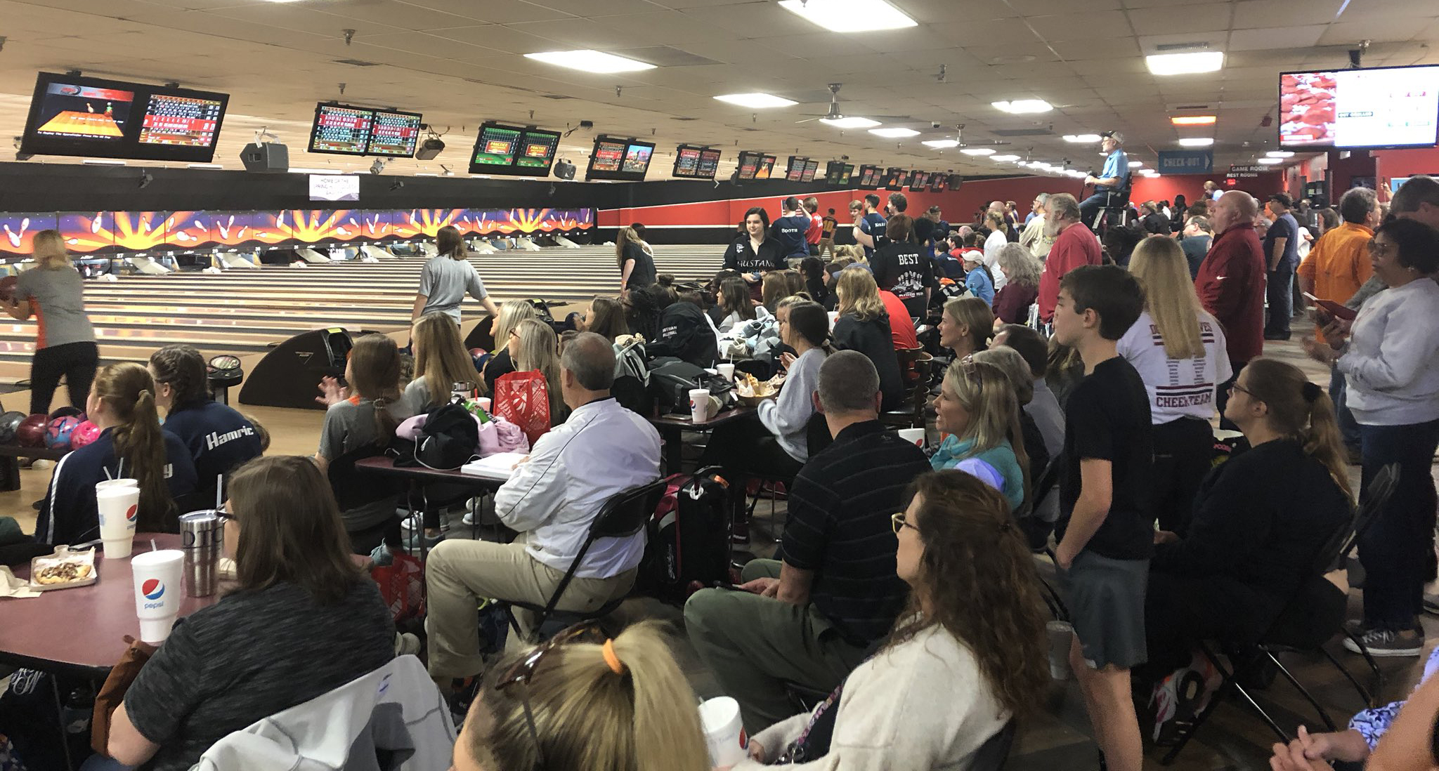 Hewitt-Trussville boys' bowling qualifies in 4th place on first day of 2020 AHSAA North Regional Bowling Tournament