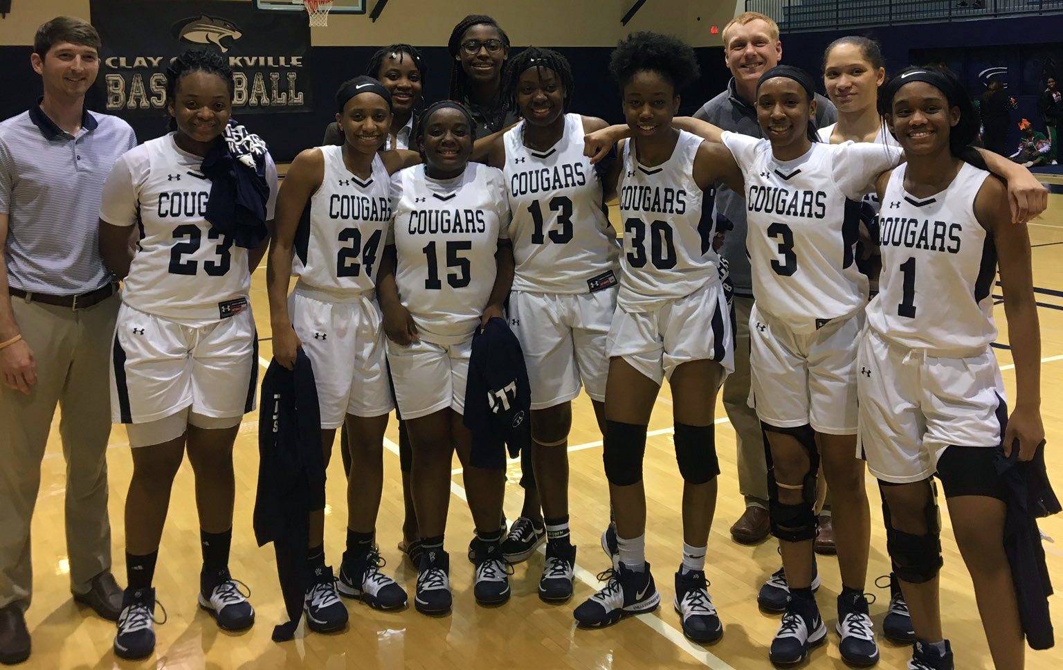 Clay-Chalkville advances into Sweet 16 after cruising past Huffman in first round
