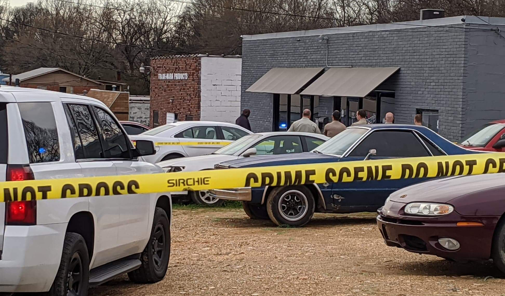 Shooting at Center Point barber shop leaves 1 man dead