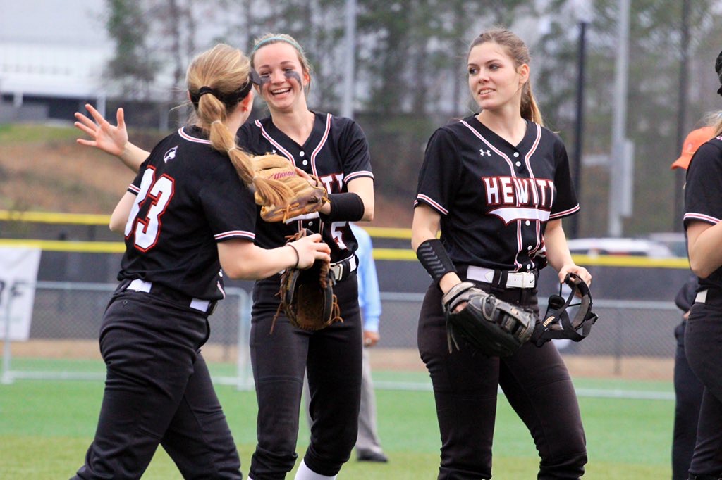 HTHS softball ranked among nation's best in USA TODAY Super 25 rankings
