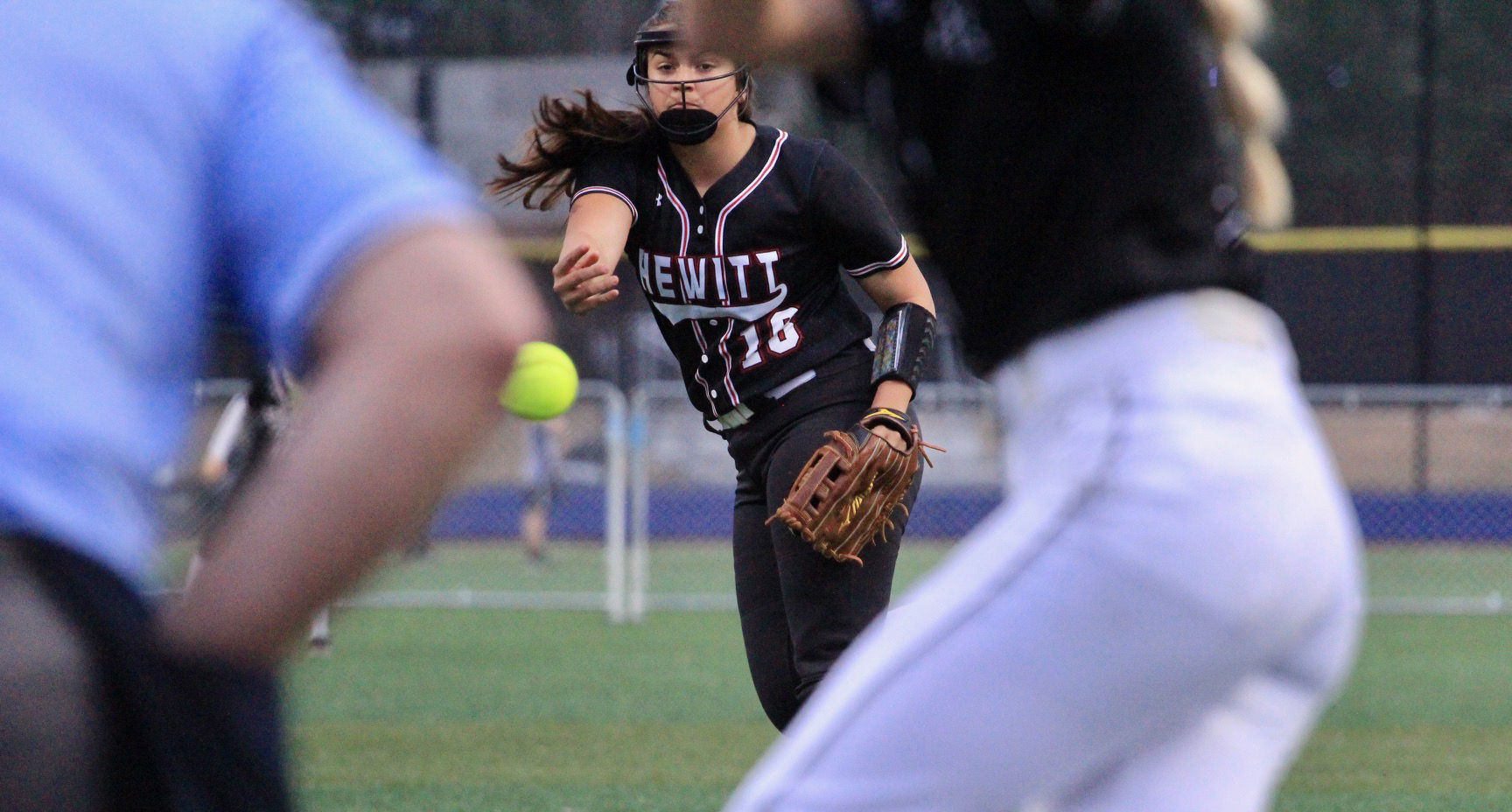 HTHS softball's offense continues blistering pace during Spain Park Classic run; Huskies fall just short in championship clash of 2 nationally ranked teams
