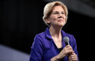 Warren ends 2020 presidential bid after Super Tuesday rout