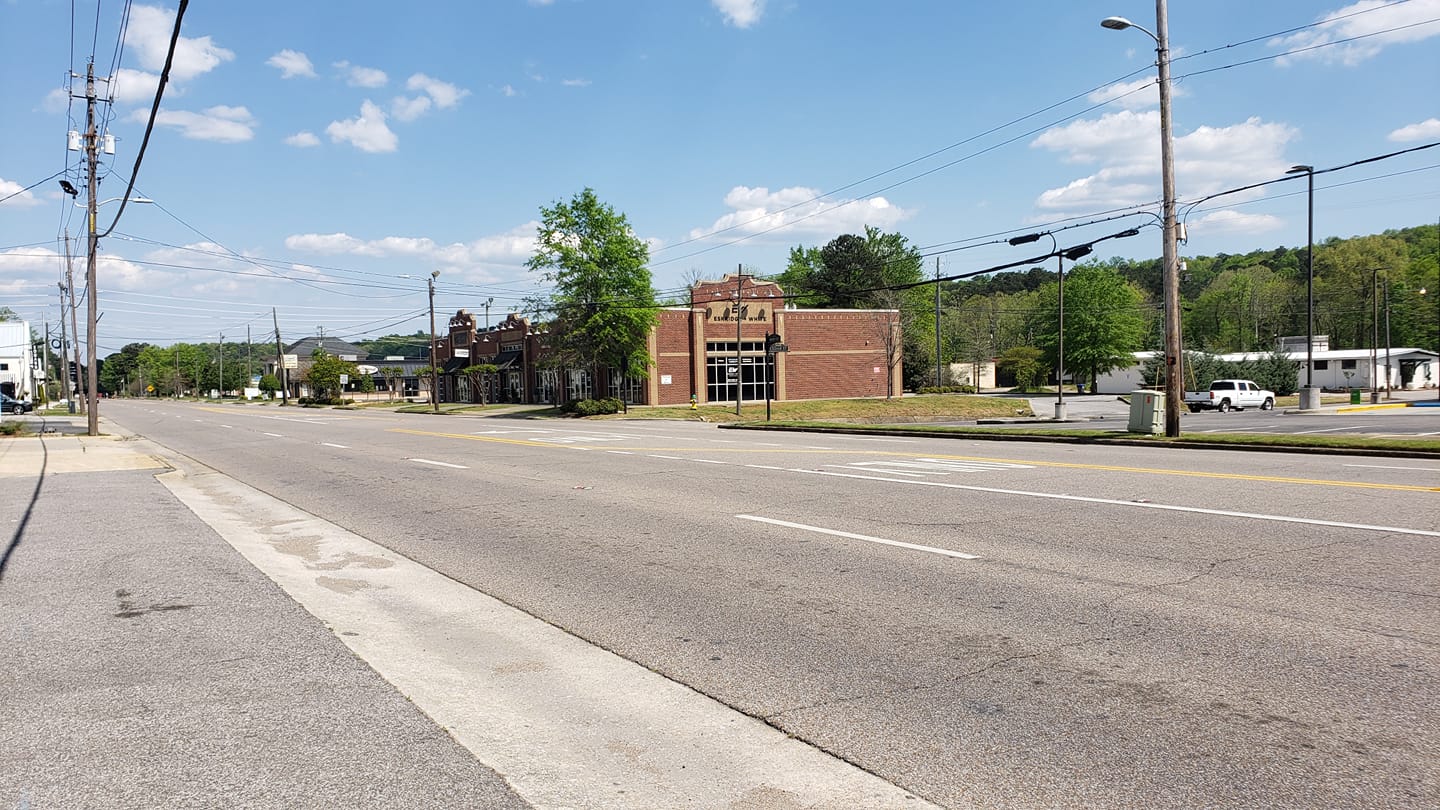 Trussville City Council approves property acquisition to widen Main Street, discusses food truck ordinance