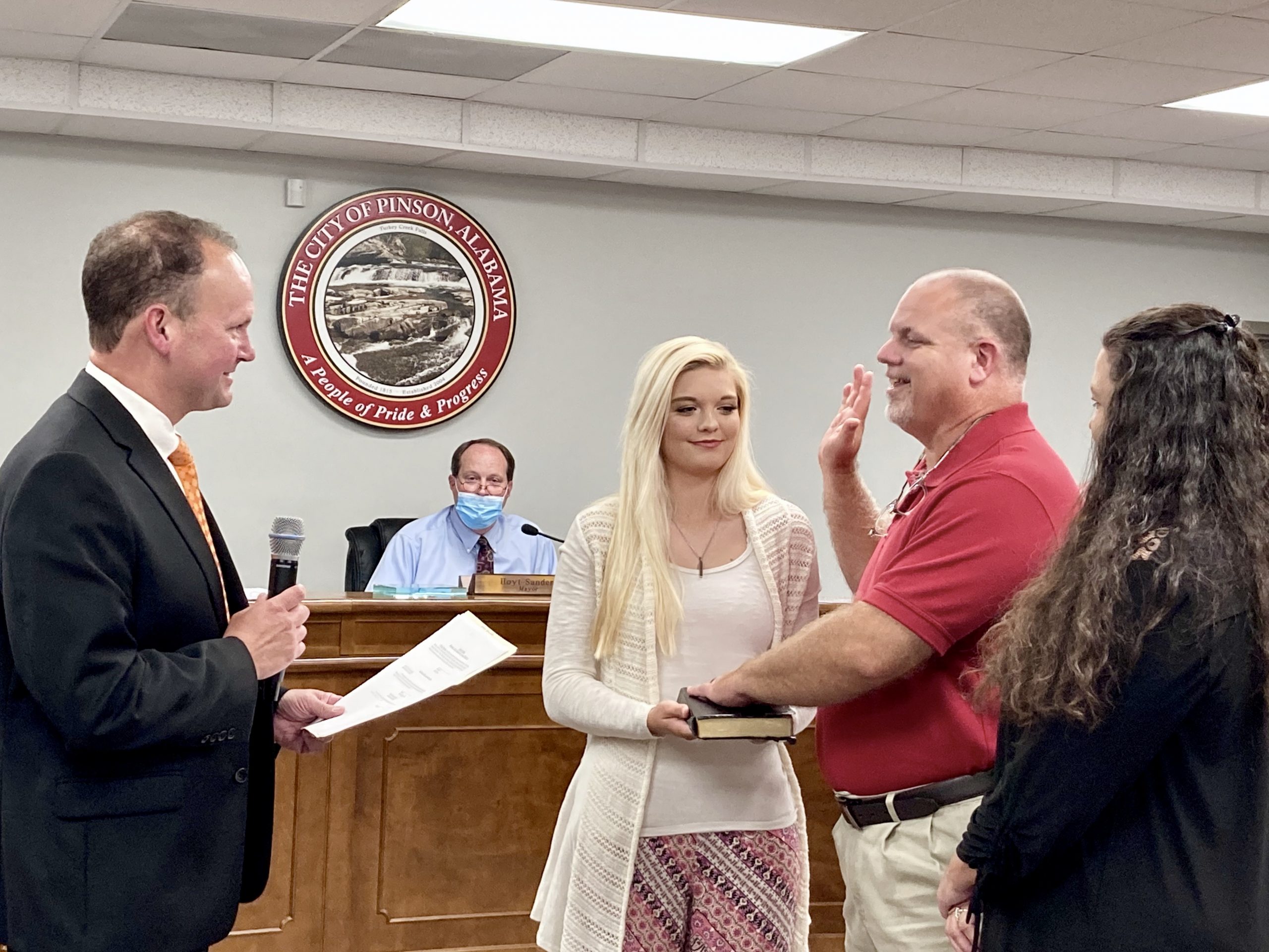 Pinson Council swears in Brad Walker to fill Place 2 vacancy