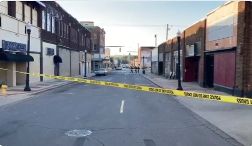 1 dead in shooting outside Birmingham bar