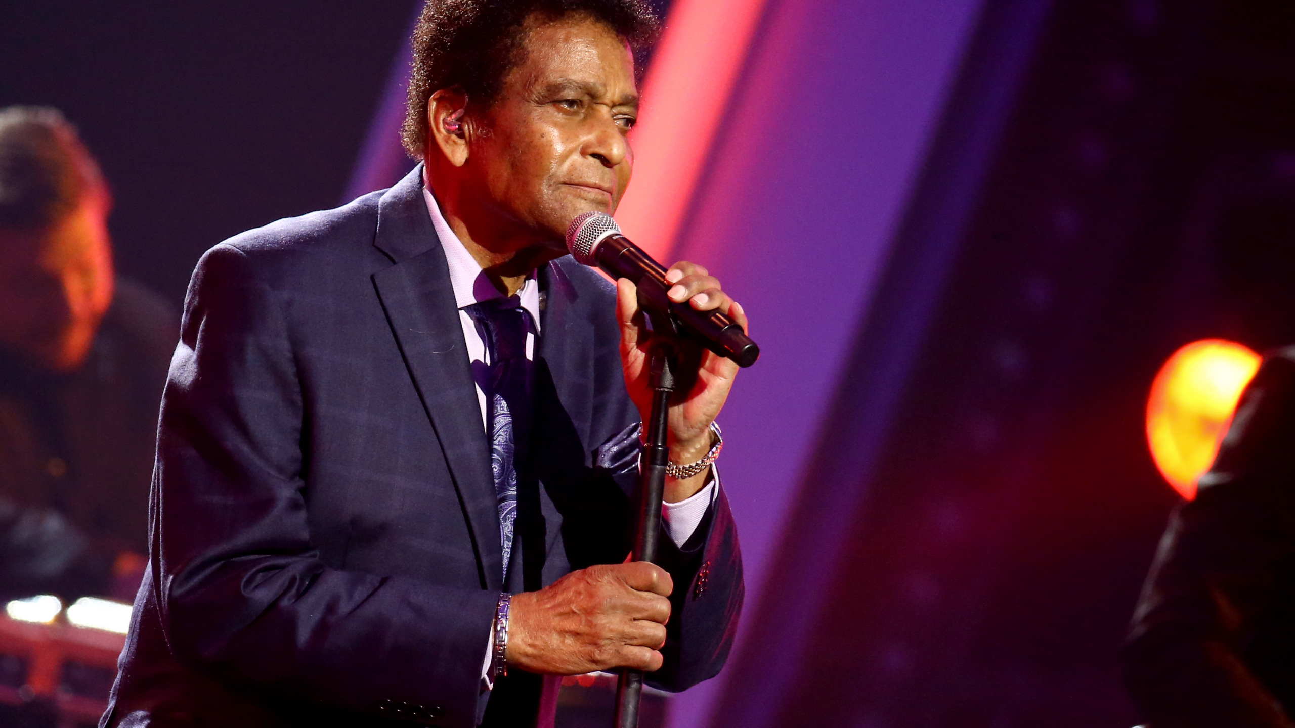 Country Music Hall of Famer Charley Pride dies