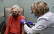Gov. Ivey gets vaccine, calls it 'a safe thing to do'