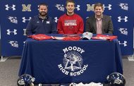 Moody's Taylor Rothe signs to Huntingdon College
