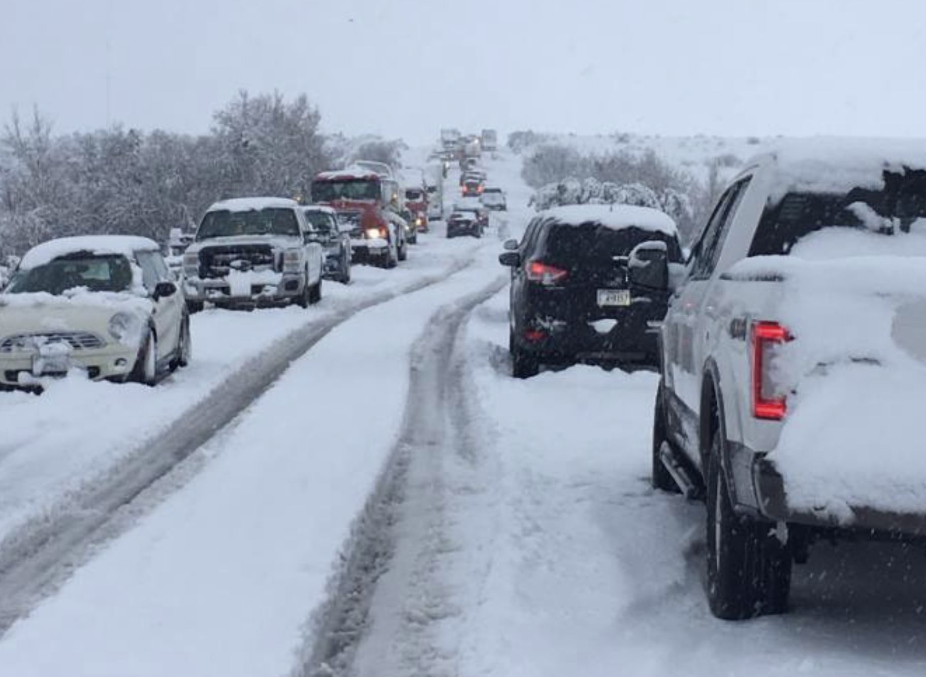 2 dead in Texas as historic winter weather event moves across U.S.