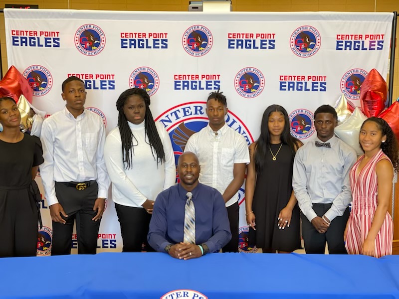 7 Center Point students sign track and field scholarships