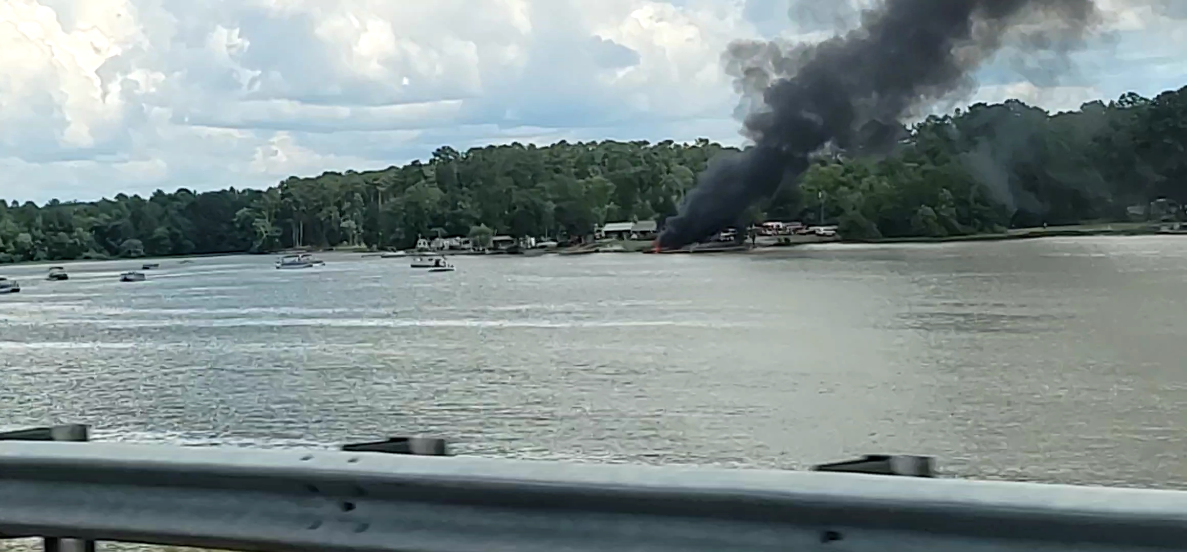 Boat explodes on Logan Martin Lake