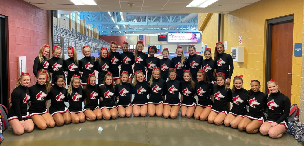Huskies cheerleaders qualify for state, nationals