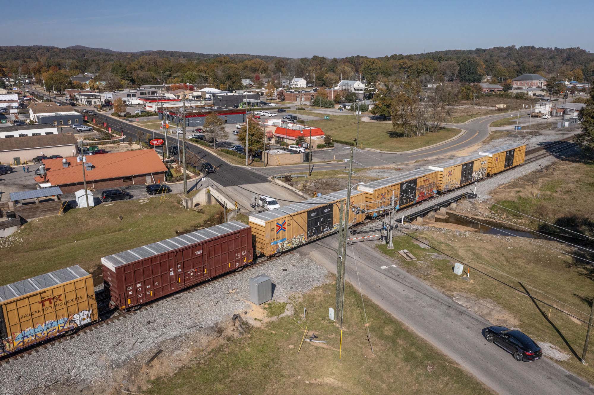 UPDATE: Bill to prohibit trains from blocking railroad crossings passes out of committee