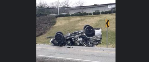 Christmas Day crash kills one, injures 4 on Carson Road