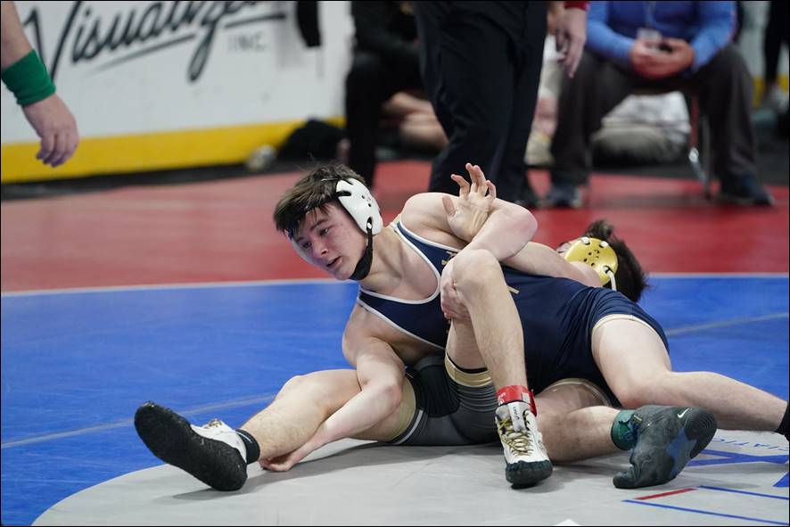 Five area wrestlers to compete for state titles Saturday