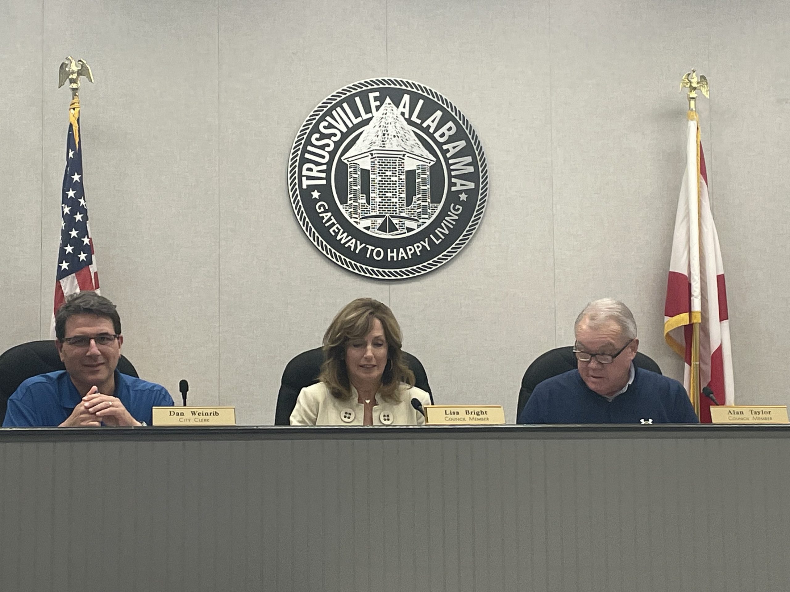 Trussville calls special meeting to approve traffic lights, Trussville Social ABC Application