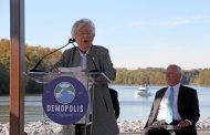 Governor Ivey joins in celebration of new boating access