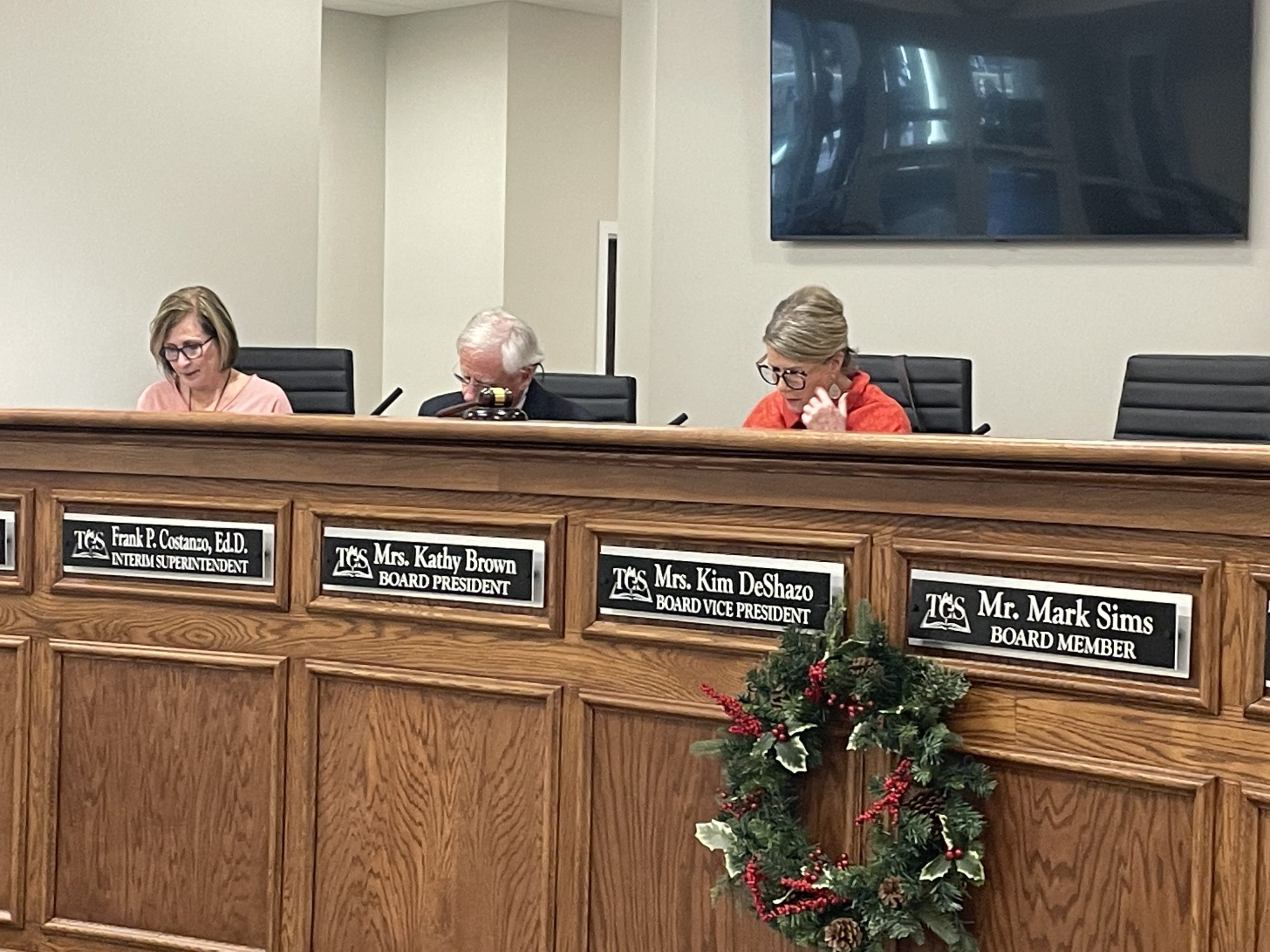 TCS BOE votes to use AASB for superintendent search