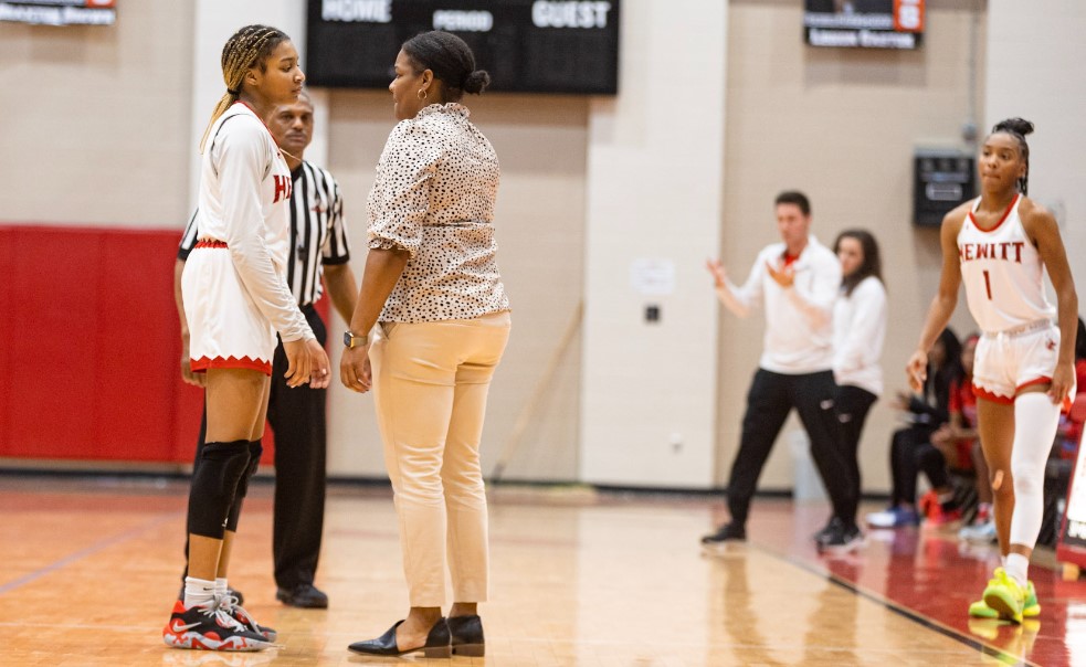 Hewitt Trussville girls continue dominance with 55-point win over Oak Mountain