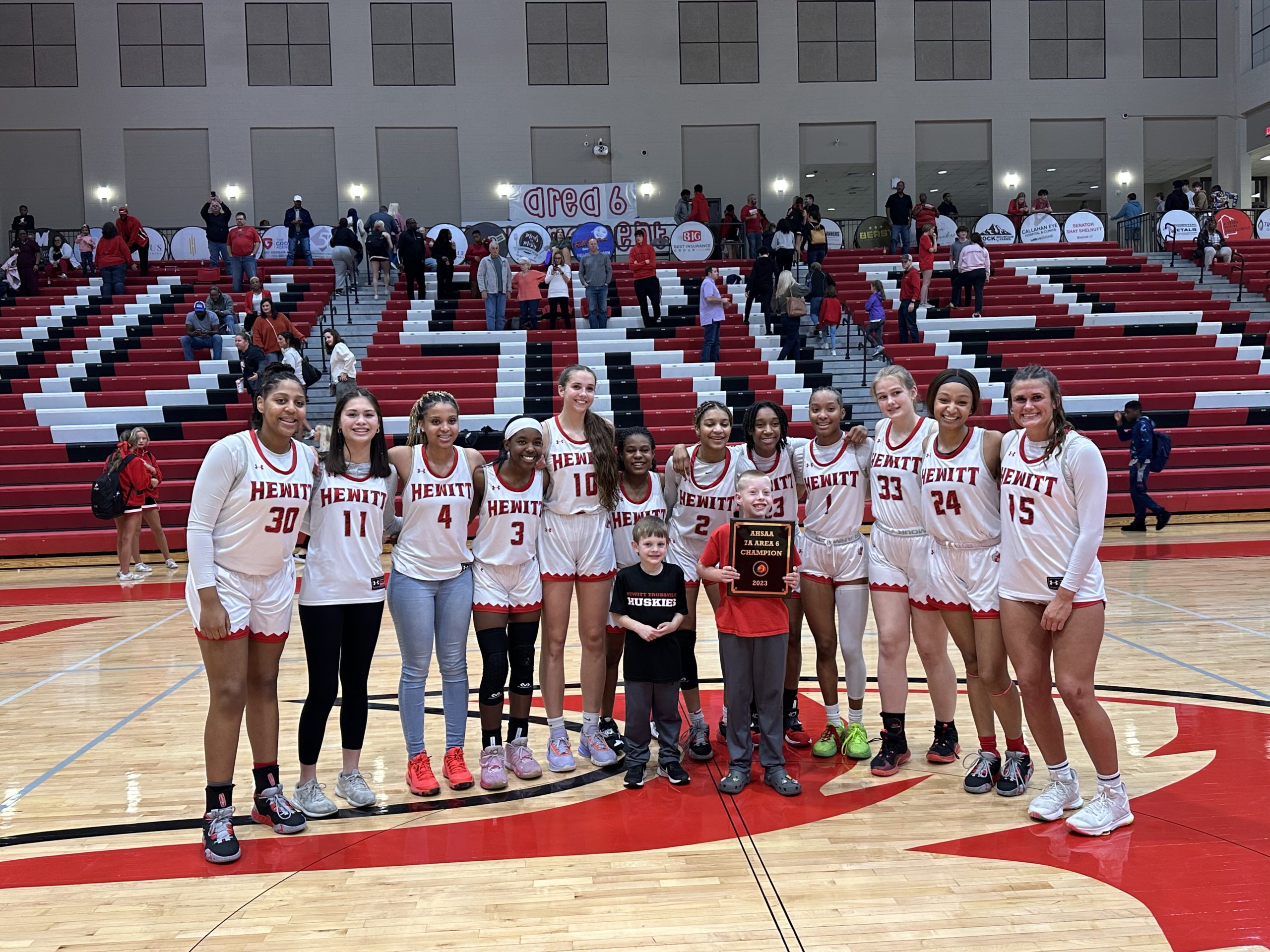Dream season for Lady Huskies continues with area championship win over Chelsea